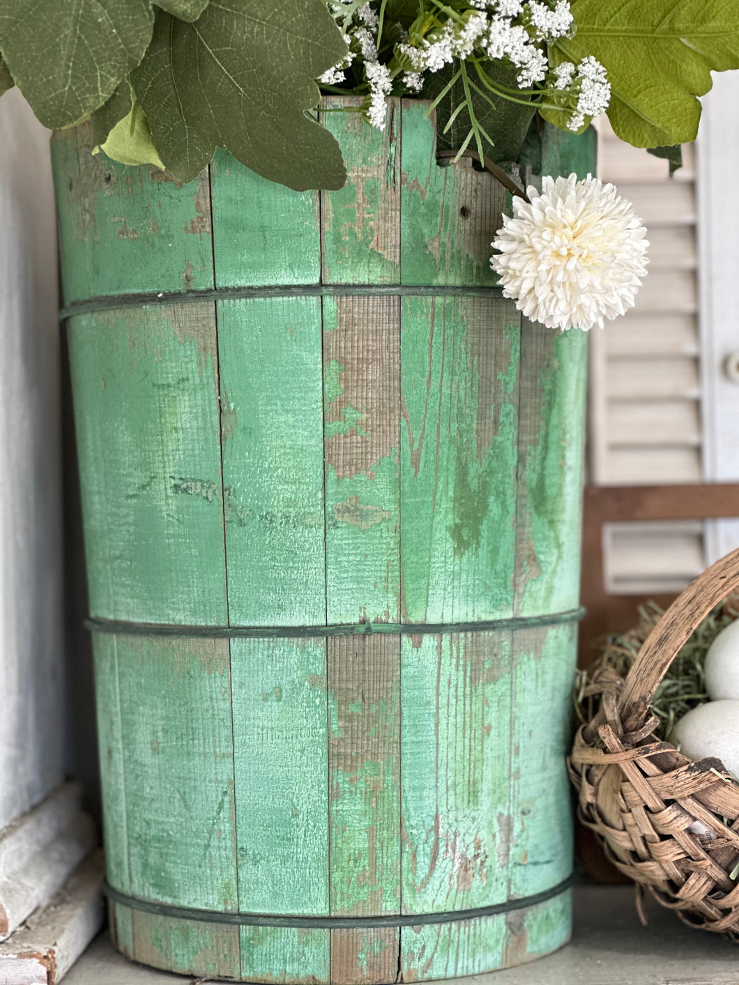 amazing vintage green wooden ice cream bucket, no handle or insides
