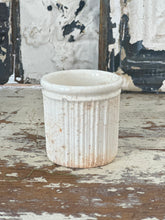 Load image into Gallery viewer, small stained english ironstone maling pot
